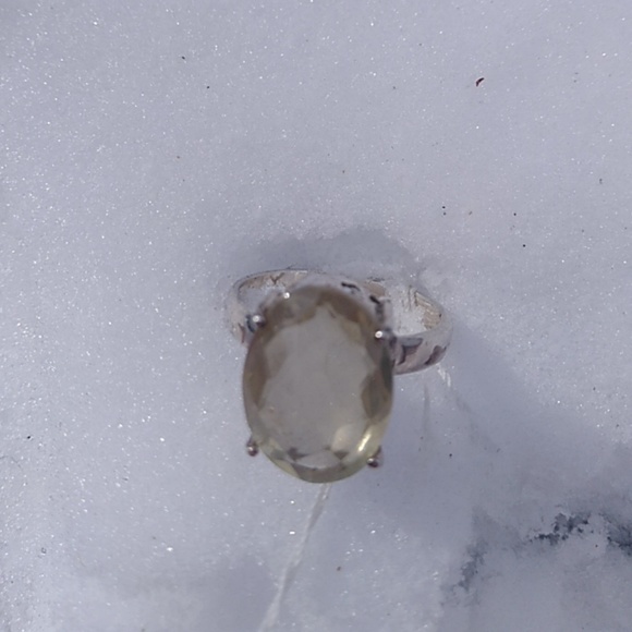 Gorgeous Citrine stone set in Sterling Silver - Picture 2 of 5